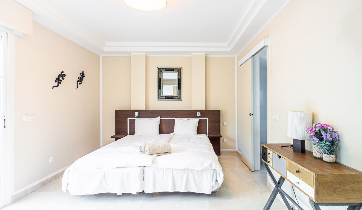 Bedroom1_2