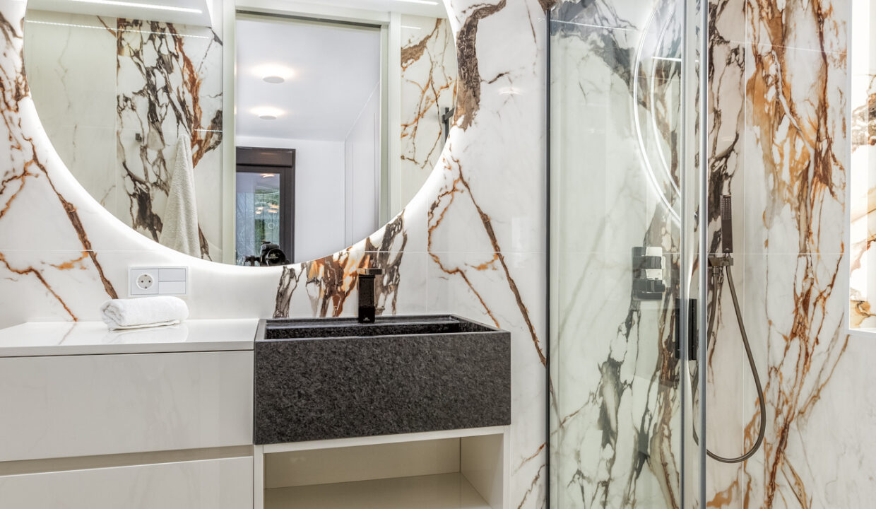 Sales and Rentals - Jacques Olivier Marbella