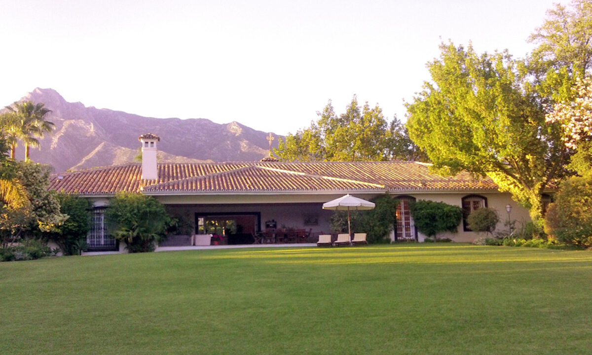 7-Bedroomvilla for sale in Marbella Golden Mile