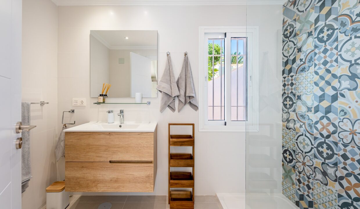 Sales and Rentals - Jacques Olivier Marbella
