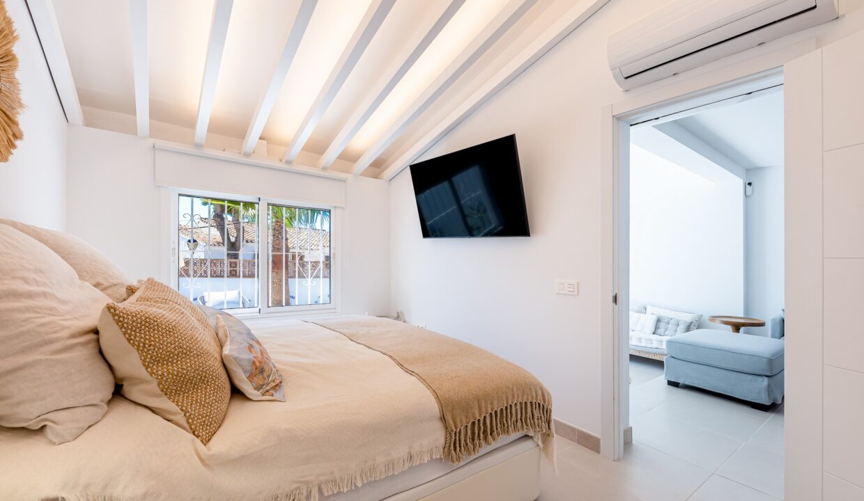 Sales and Rentals - Jacques Olivier Marbella