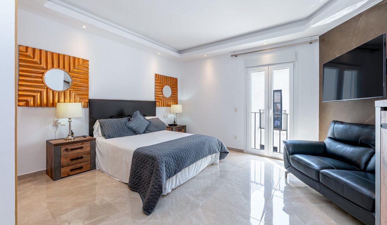 Sales and Rentals - Jacques Olivier Marbella