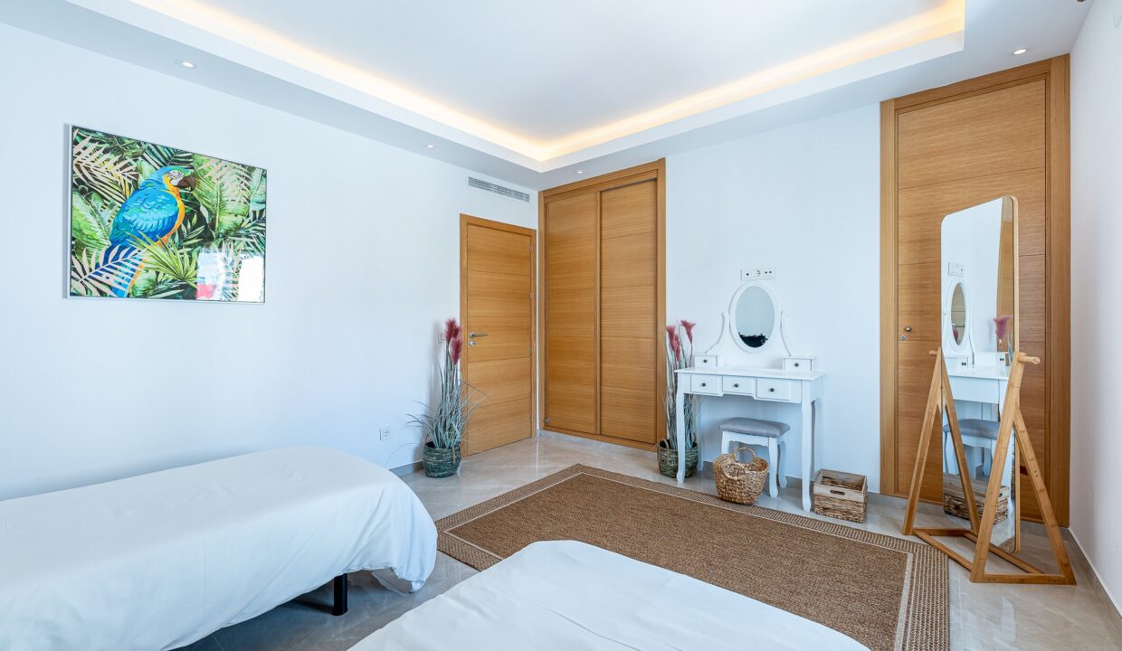 Sales and Rentals - Jacques Olivier Marbella