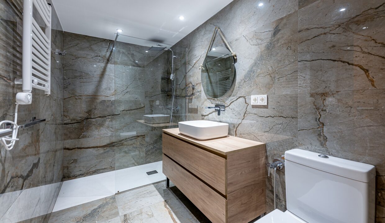 Sales and Rentals - Jacques Olivier Marbella