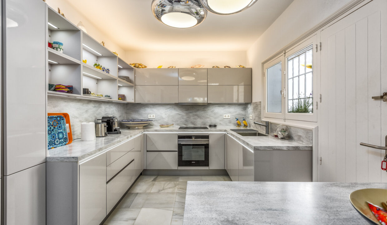 Sales and Rentals - Jacques Olivier Marbella