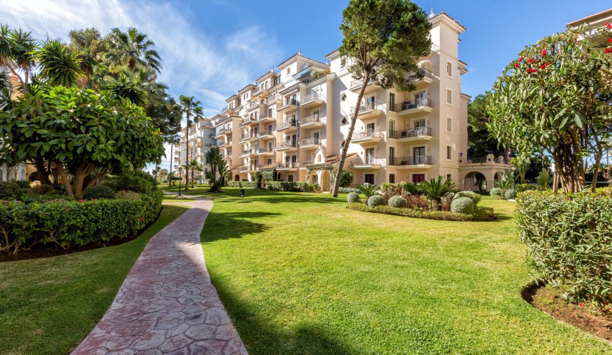 Sales and Rentals - Jacques Olivier Marbella