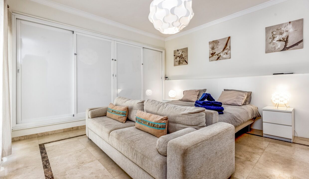 Sales and Rentals - Jacques Olivier Marbella