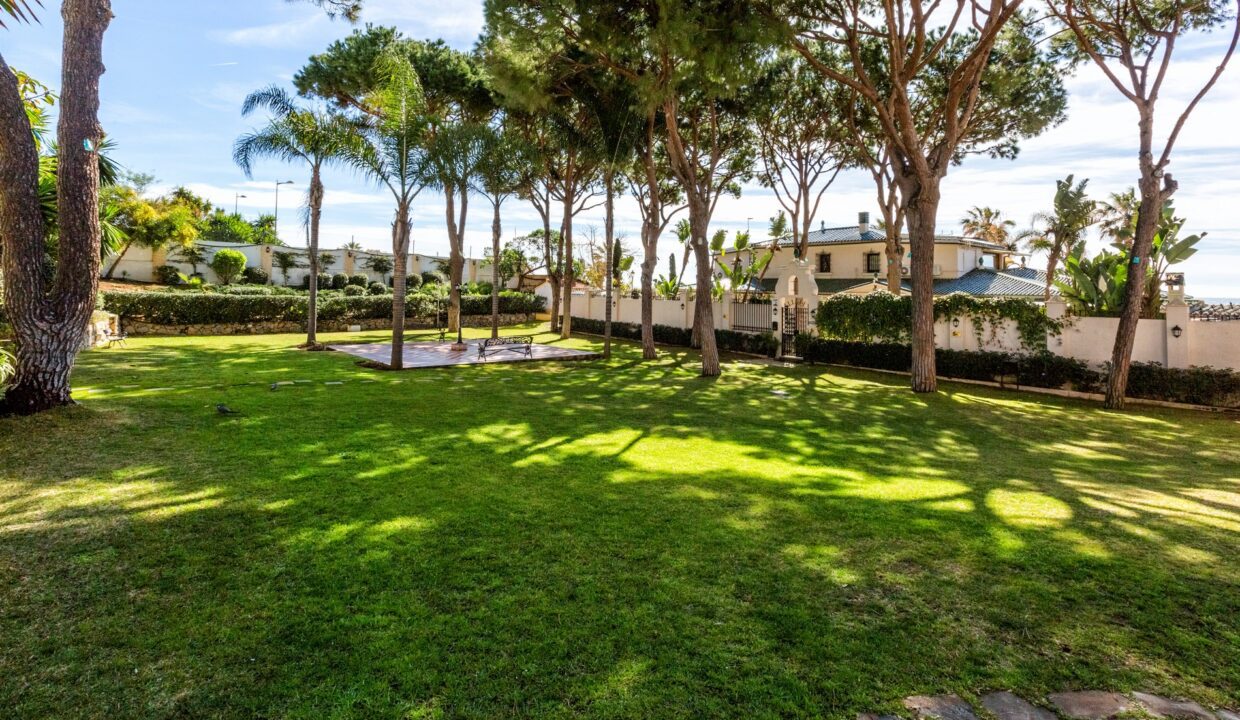 Sales and Rentals - Jacques Olivier Marbella