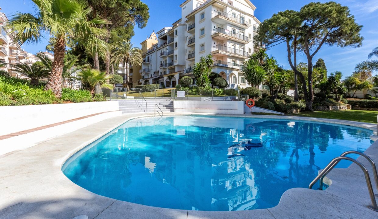 Sales and Rentals - Jacques Olivier Marbella