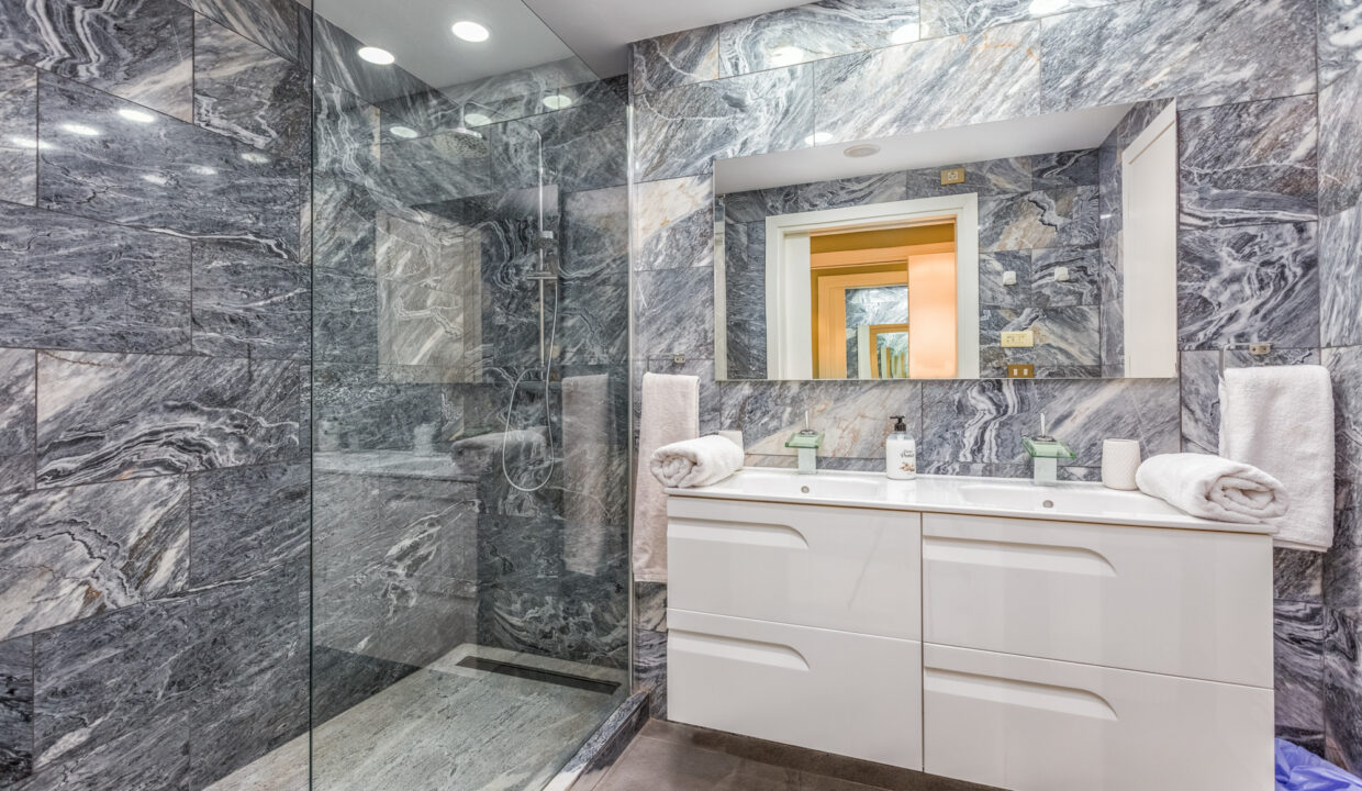 Sales and Rentals - Jacques Olivier Marbella
