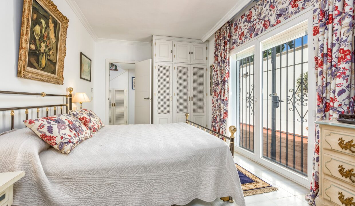 Sales and Rentals - Jacques Olivier Marbella