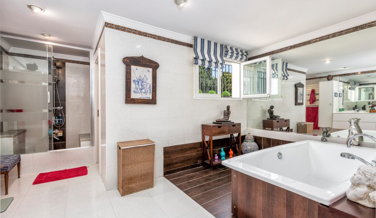 Sales and Rentals - Jacques Olivier Marbella