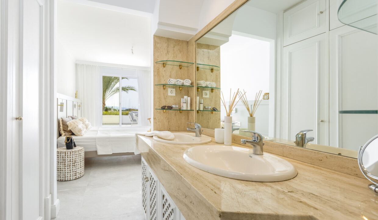  3 Bedrooms Holiday Rental in Marbella; Puerto Banus | Jacques Olivier Marbella
