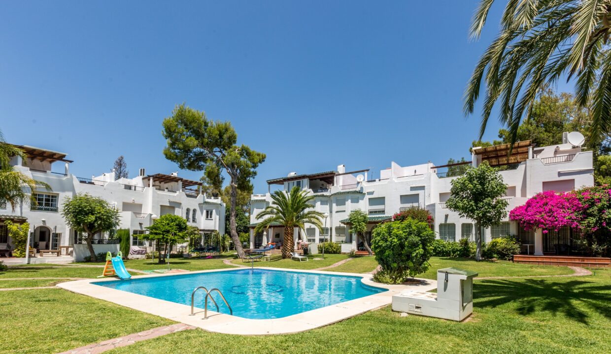 Vacation Rentals Marbella | La Biznaga Homes