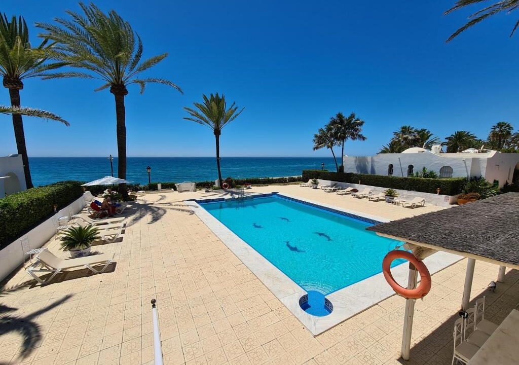 Oasis frontline beqch holidqy townhouse