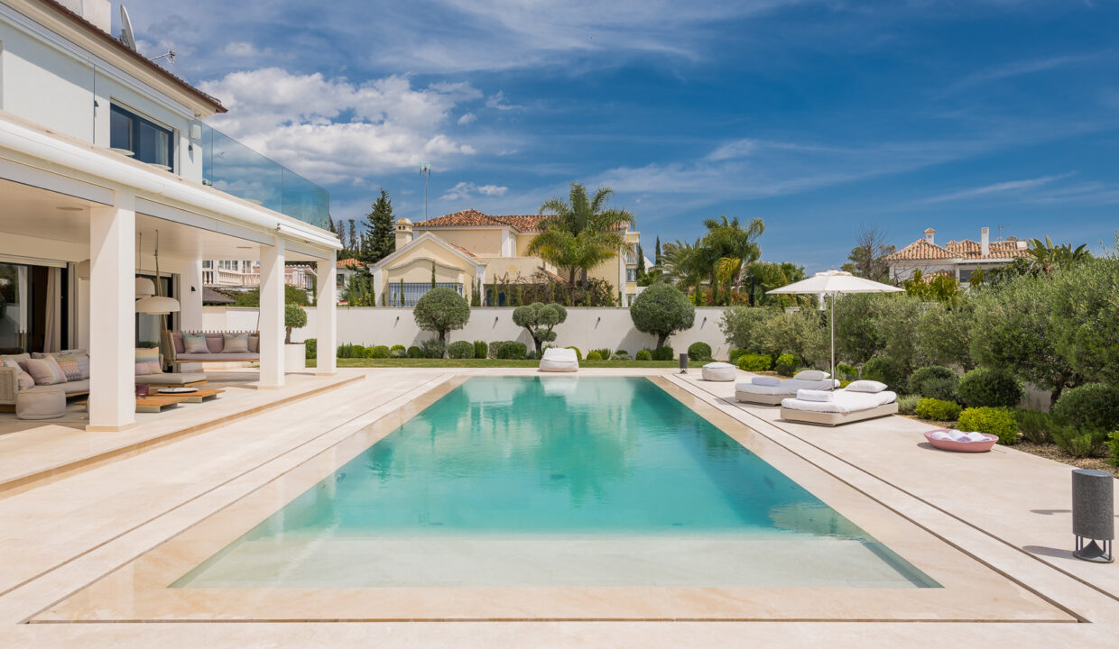 Holiay Rentals Jacques Olivier Marbella