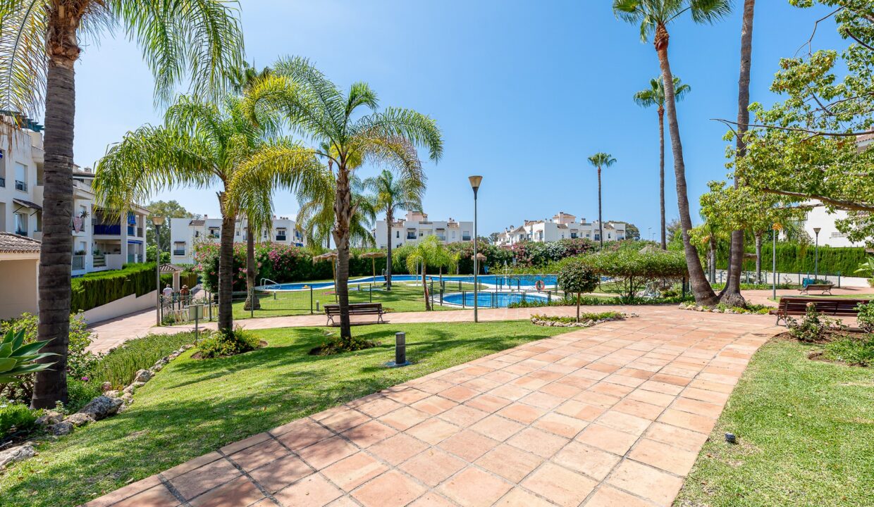 Sales and Rentals - Jacques Olivier Marbella