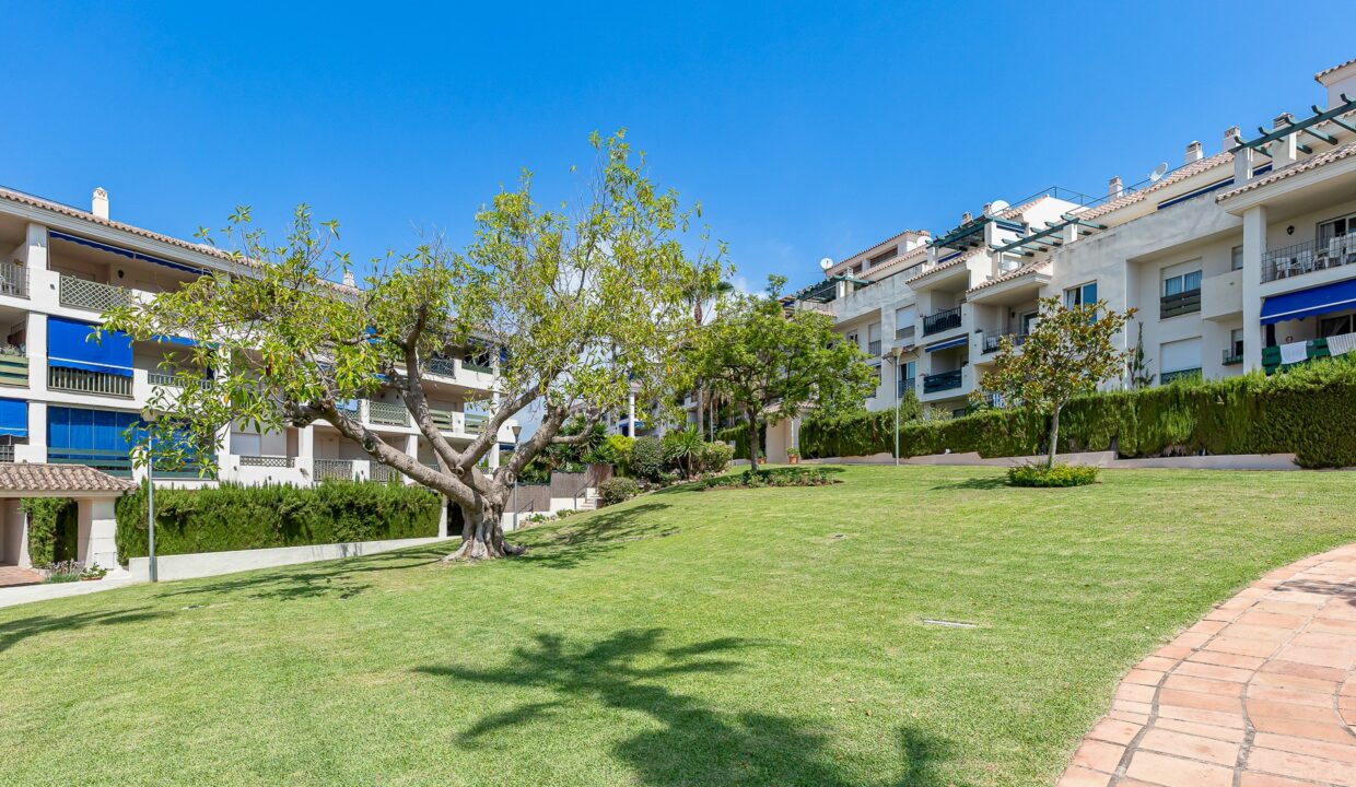 Sales and Rentals - Jacques Olivier Marbella
