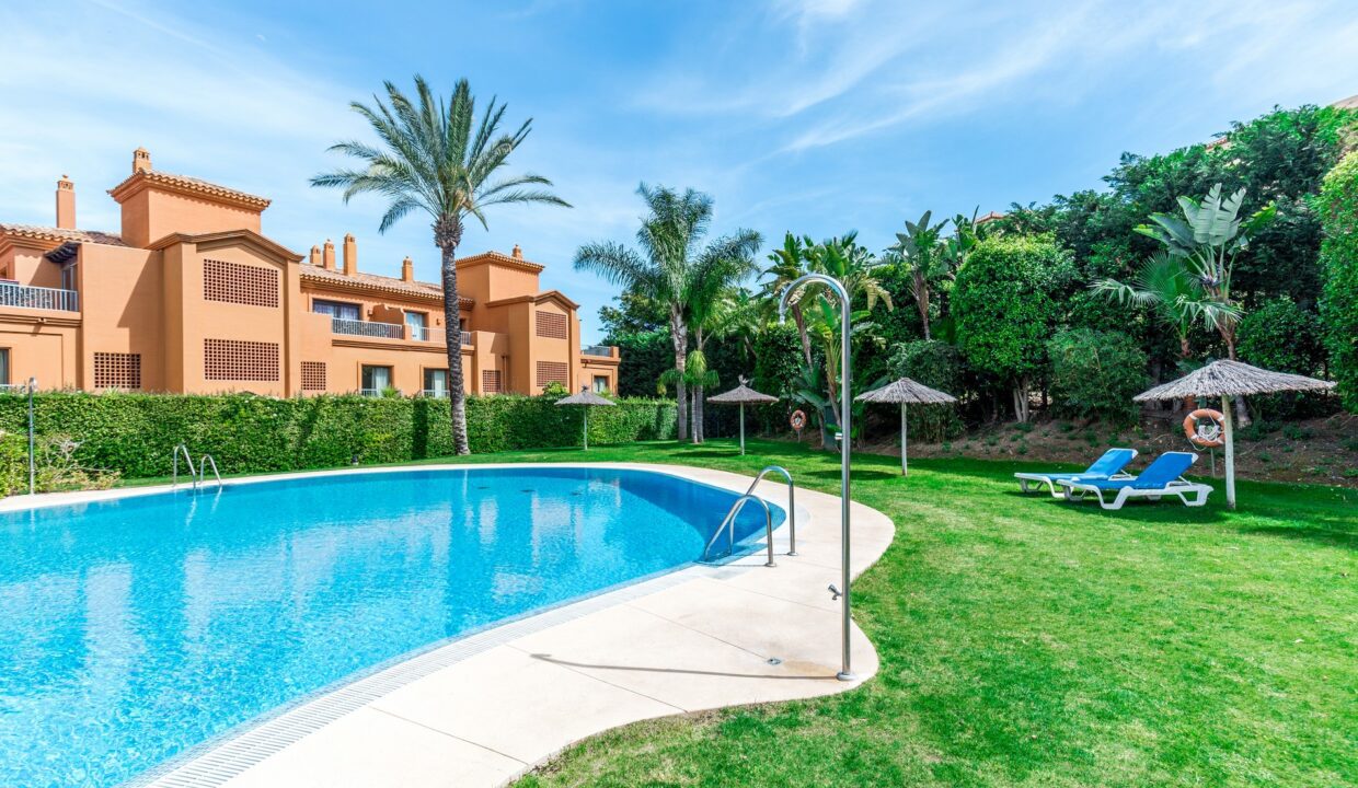Five Star Luxury Apartment in The Benatalaya