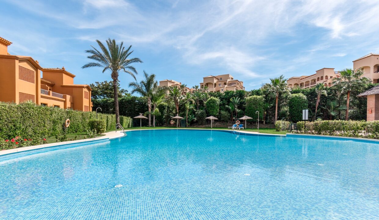 Holiday Apartment in Atalaya, Benahavis - Jacques Olivier Marbella